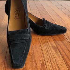 Suede Ferragamo Pumps